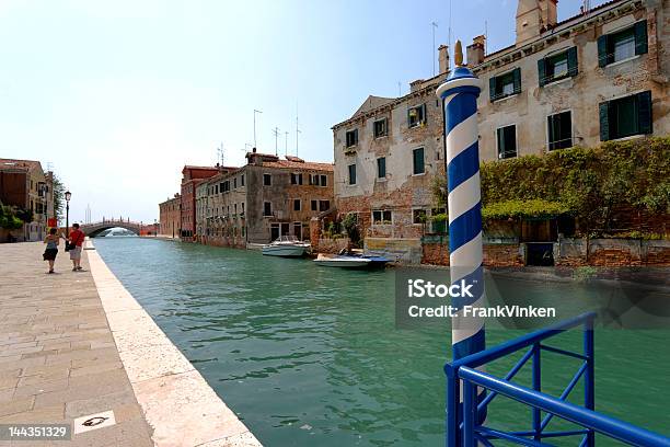 Chodzić W Wenecji - zdjęcia stockowe i więcej obrazów Canal Grande - Wenecja - Canal Grande - Wenecja, Chmura, Fotografika