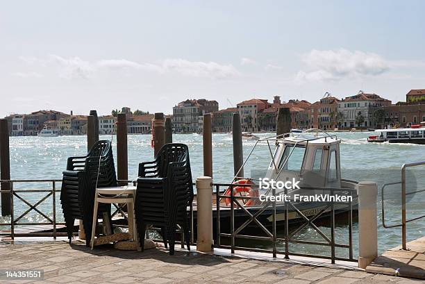 Foto de Início Sundaymorning Em Veneza Itália e mais fotos de stock de Arte - Arte, Arte e Artesanato - Assunto, Assento