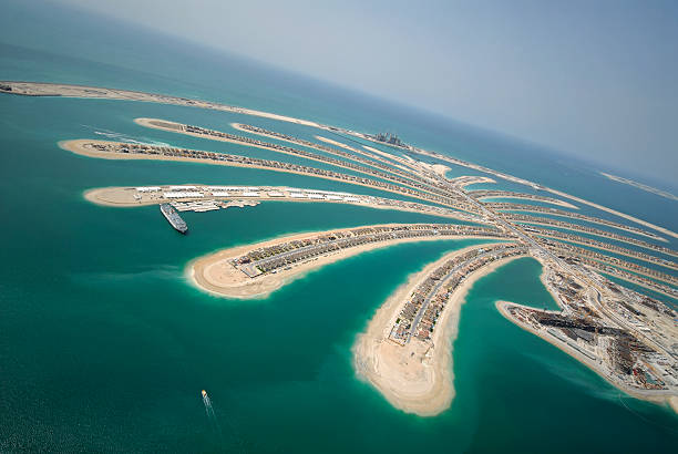 istock Jumeirah Palm Island In Dubai 144352093
