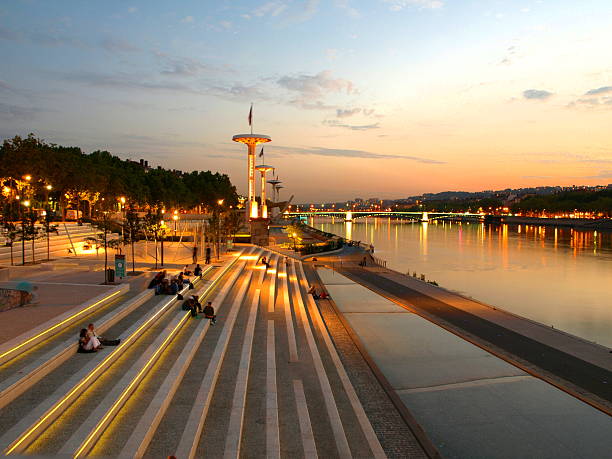 quay del ródano, - rhone bridge fotografías e imágenes de stock