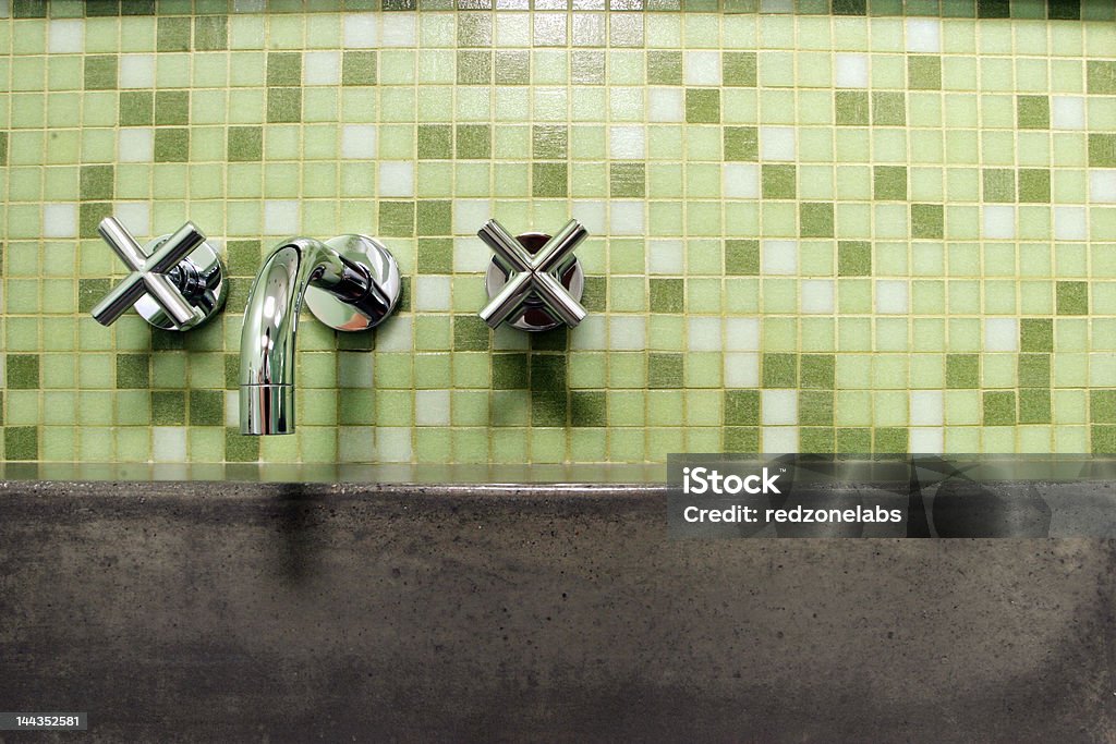 Torneira de banheiro moderno - Foto de stock de Arquitetura royalty-free