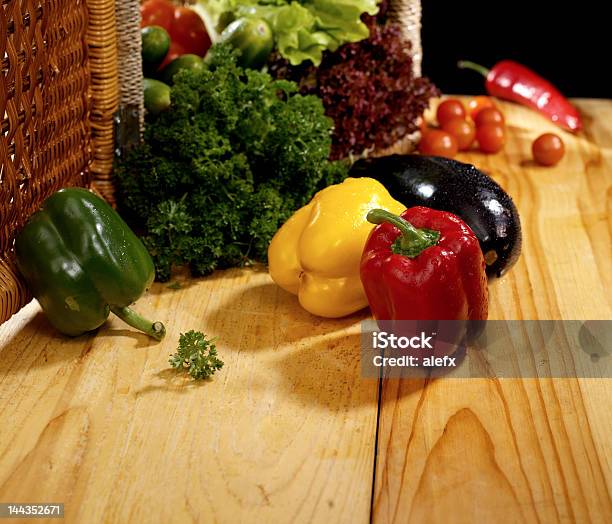 Vitaancora - Fotografie stock e altre immagini di Alimentazione sana - Alimentazione sana, Cavolfiore, Cena