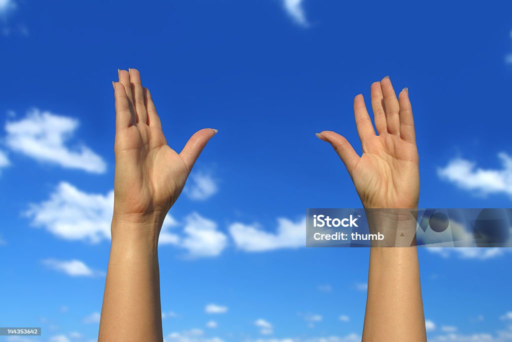 Руки вверх - Стоковые фото Большой палец руки роялти-фри