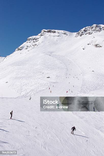 Esqui Alpino Downhill - Fotografias de stock e mais imagens de Alpes Europeus - Alpes Europeus, Ao Ar Livre, Atividade