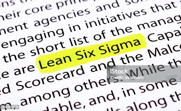 Lean Six Sigma - Fotografie stock e altre immagini di Appoggiarsi - Appoggiarsi, Sei Sigma, Miglioramento