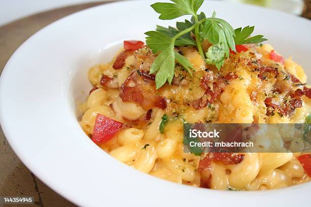 Macarrão Com Queijo Gastrónomo Alimentos - Fotografias de stock e mais imagens de Macaroni com Queijo - Macaroni com Queijo, Bacon, Tomate