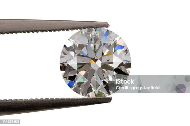 Diamond En Pinzas Foto de stock y más banco de imágenes de Curva - Forma - Curva - Forma, Diamante, Espectro