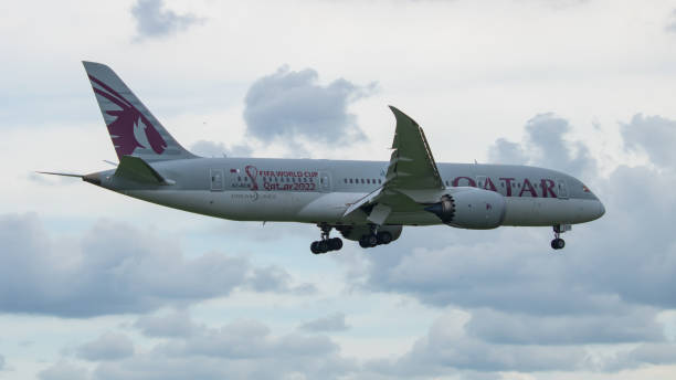 boeing b787 de qatar airways - boeing 787 qatar airways airplane aerospace industry photos et images de collection