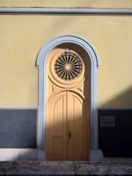 istock Yellow Door in Lisbon 1443575028