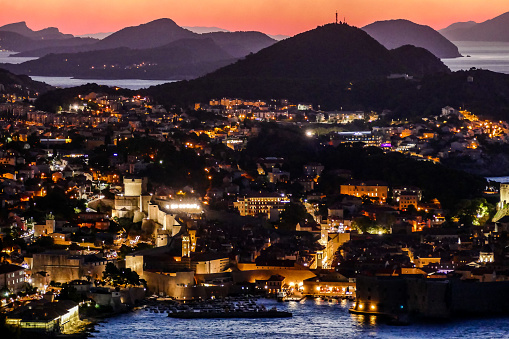 vista de la ciudad de Dubrovnik en Croacia, foto digital como fondo photo
