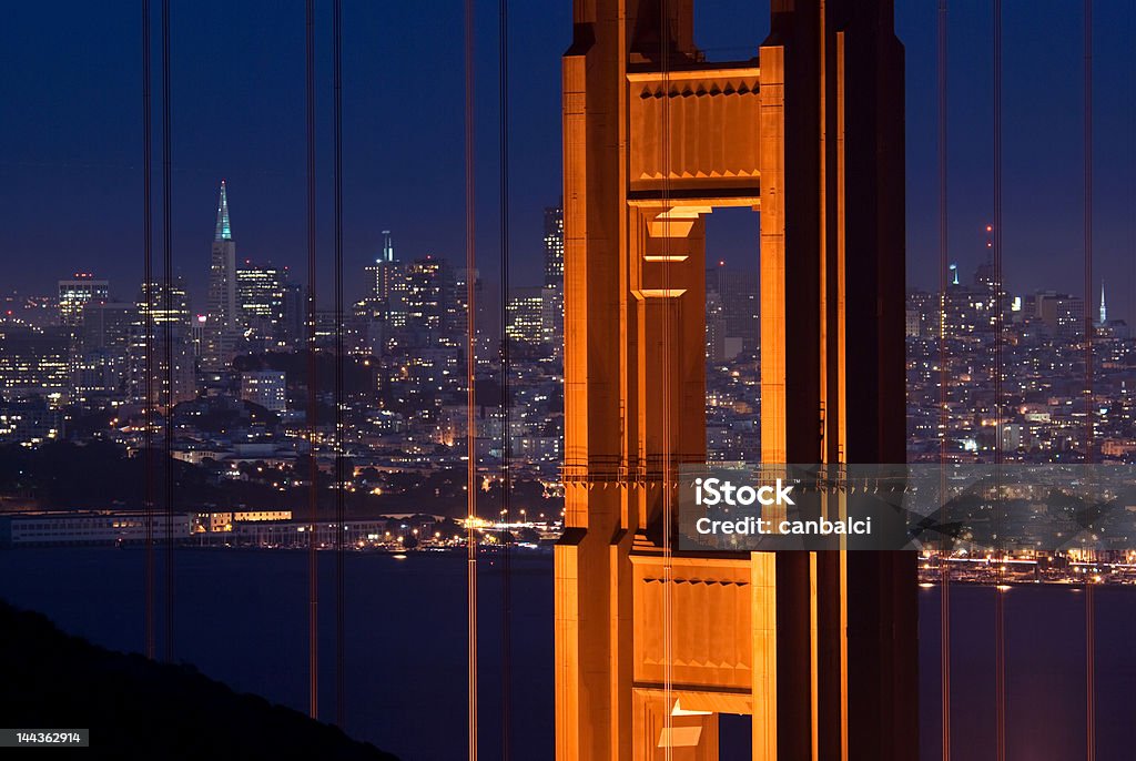 Golden Gate Bridge San Francisco, w nocy - Zbiór zdjęć royalty-free (Most Golden Gate)