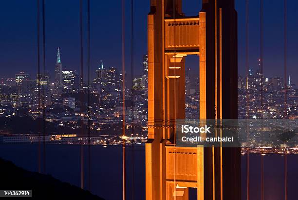 Golden Gate Bridge San Francisco W Nocy - zdjęcia stockowe i więcej obrazów Most Golden Gate - Most Golden Gate, Noc, Architektura
