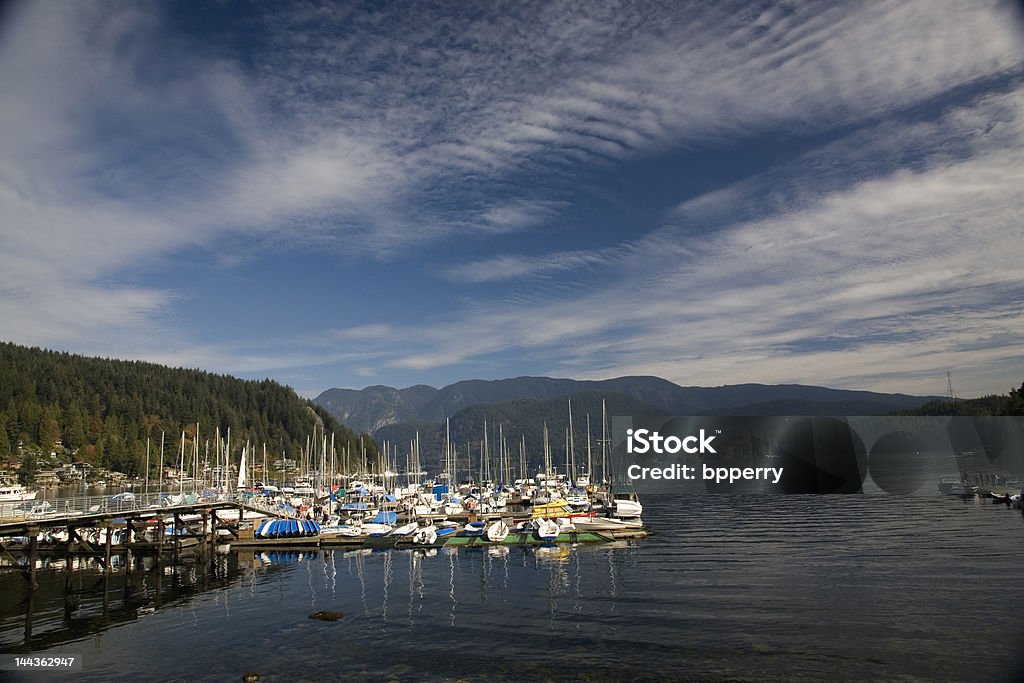 Yachten in Deep Cove, Vancouver, Kanada - Lizenzfrei Berg Stock-Foto