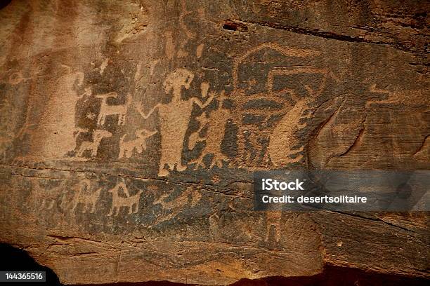 Petroglyphs W Południowym Stanie Utah - zdjęcia stockowe i więcej obrazów Bez ludzi - Bez ludzi, Fotografika, Historia
