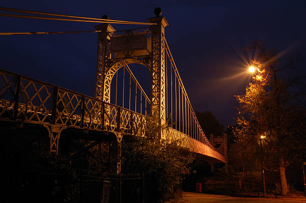 ponte suspensa - chester england dee river suspension bridge bridge imagens e fotografias de stock