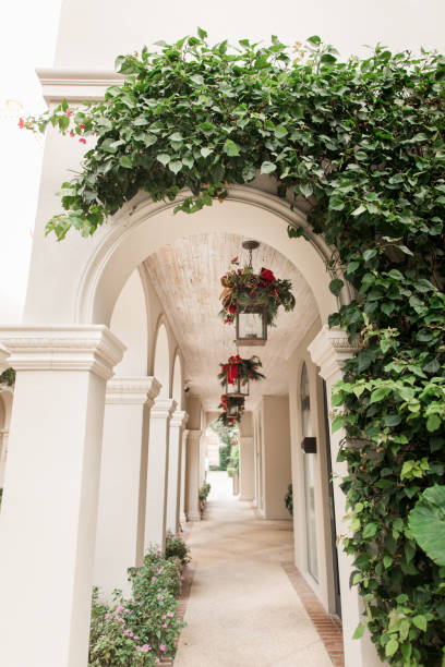 istock Simple Christmas Decor on White Modern Rustic Palm Beach Architecture for a Merry & Bright Christmas in South Florida in December 2022 1443744719