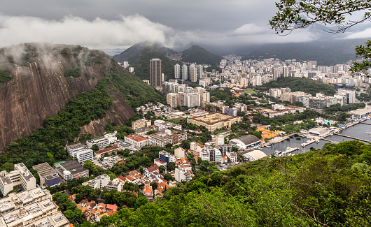 Beach view with stone mountain -Beach view with stone mountain - Praia do Botafogo and Pão de Acuçar in the background