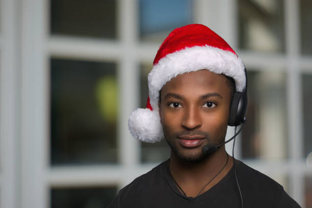 istock customer service operator santa hat support center open during christmas 1443913584