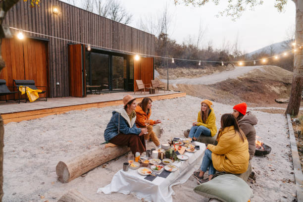 istock Having an outdoor dinner party 1443941297