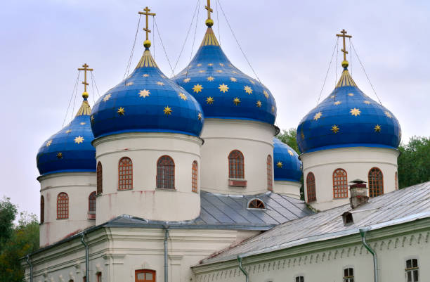 Yuriev Monastery of Veliky Novgorod Yuriev Monastery of Veliky Novgorod. Domes of the Holy Cross Cathedral of the XIX century. Russia, 2022 onion dome stock pictures, royalty-free photos & images