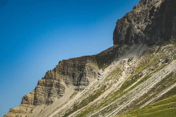 istock Scenic sideview of a mountain peak 1444087829