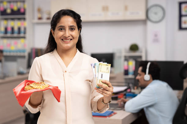 portrait of bank employee, stock photo - hand gold jewels bildbanksfoton och bilder