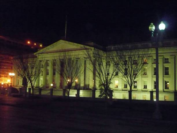 istock The White House at night 1444126775