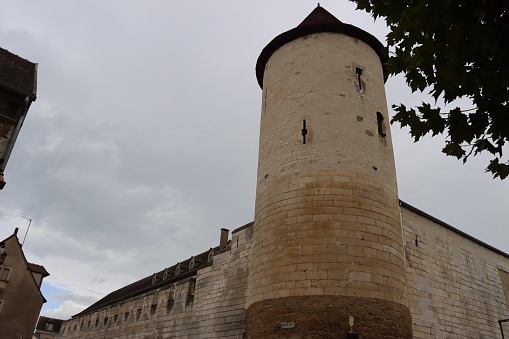 La tour de la prison de l’abbaye d’Auxerre en Bourgogne