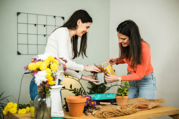 istock Women working in flower shop 1444305996