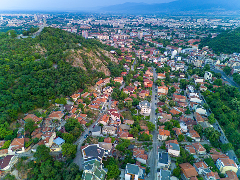https://media.istockphoto.com/id/1444437128/photo/town-of-plovdiv-in-bulgaria-in-valley-of-rhodope-mountains.jpg?b=1&s=170667a&w=0&k=20&c=cD8tJgRjS3tZFfcOsL5Ea2SL1AoZGQ1XxW5InopoiDY=
