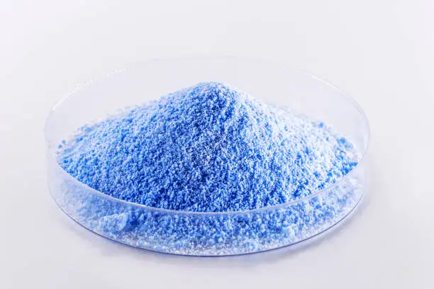 blue Fluorescent pigments, made up of a polymeric matrix, resins of different types such as polyester, alkyd, formaldehyde which are fused with organic dyes.