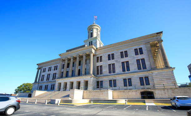 tennessee state capitol building - nashville tennessee state capitol building federal building imagens e fotografias de stock