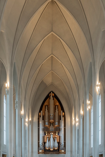 interior of the Hallgrimskirkja church in Reykjavik. The architect Guðjón Samúelsson (1887-1950) started the design in 1937 and the construction of the church started in 1945 and was completed in 1986; Reykjavik, Iceland