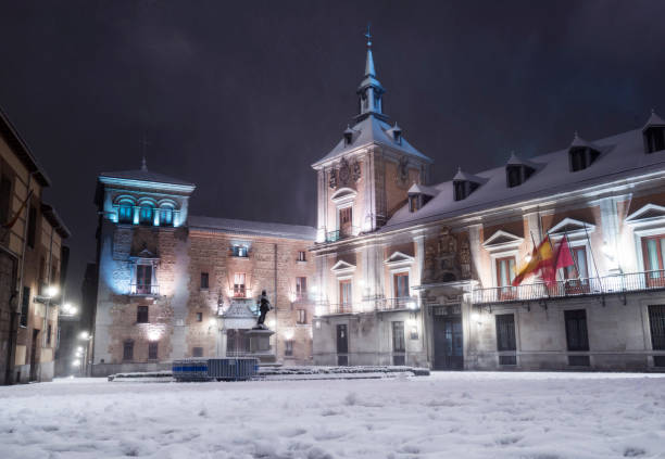istock Villa Square with snow. Madrid. Spain 1444743355