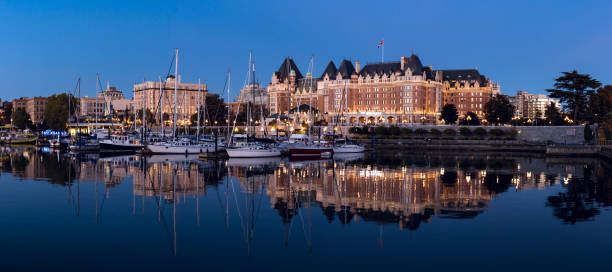 panoramic shot of the empress hotel, victoria, bc canada - empress hotel imagens e fotografias de stock