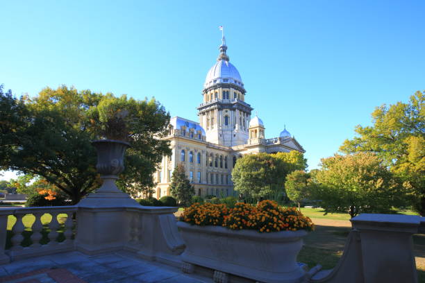 illinois state capitol - illinois state capitol building illinois state capitol springfield stock-fotos und bilder