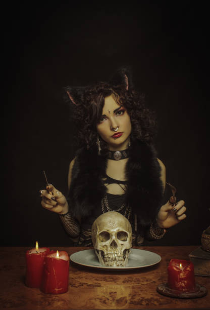 la cena - skull gothic style evil dark fotografías e imágenes de stock