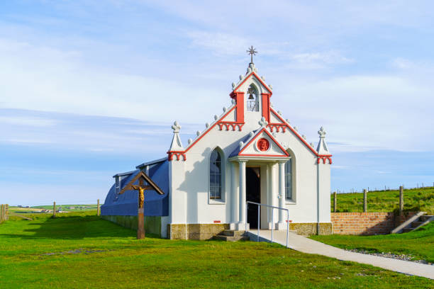 итальянская часовня, оркнейские острова, - scotland orkney islands chapel italian culture стоковые фото и изображения