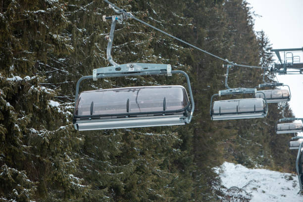 wyciąg krzesełkowy jasna ski resort - chopok zdjęcia i obrazy z banku zdjęć