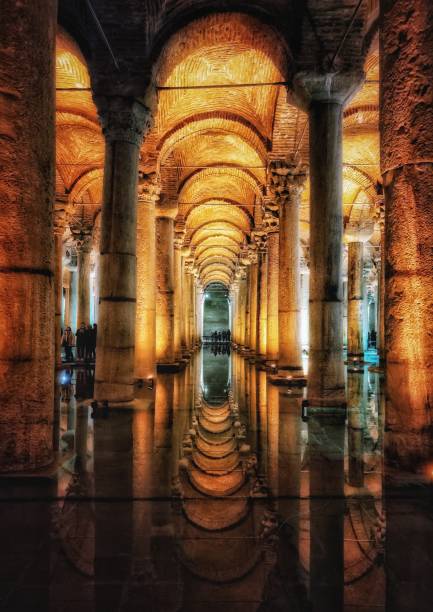цистерна базилика

стамбул - ancient column past arch стоковые фото и изображения