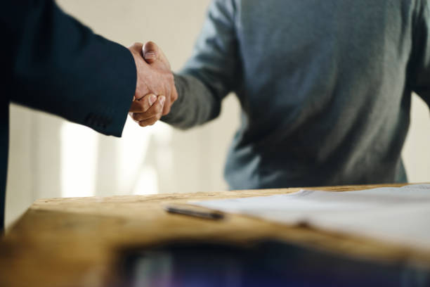 istock We have a deal! 1445109318