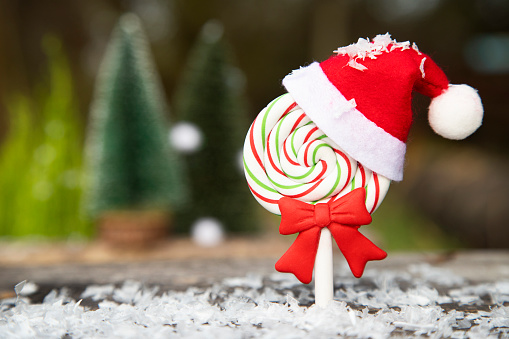 Lollipop with Santa hat