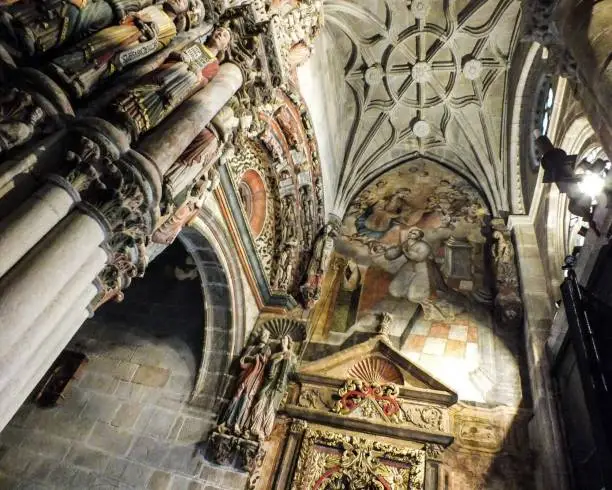 La Santa Iglesia Catedral-Basílica de San Antolín, más conocida como Catedral de San Antolín de Palencia, Palencia, España