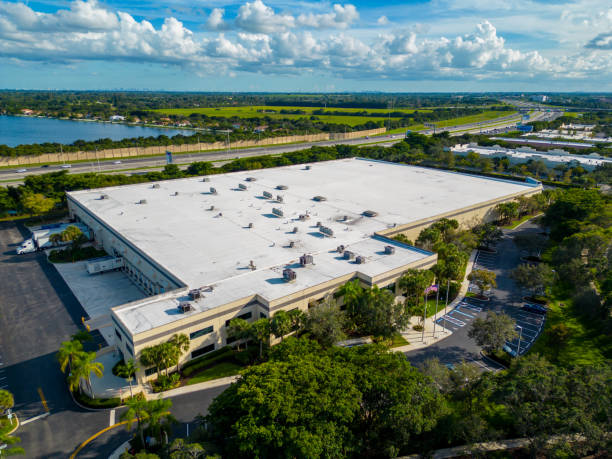 foto aérea del dron de vital pharmaceuticals weston florida - city of sunrise fotos fotografías e imágenes de stock