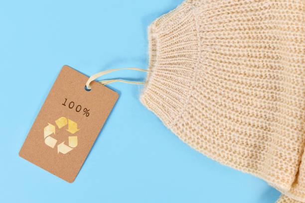 Knitted cotton fabric with 100% recycled label