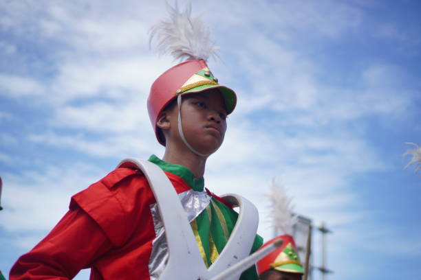 hundreds of students from elementary to high school in Banda Aceh City participated in the carnival parade in commemoration of the 77th Anniversary of the Independence of the Republic of Indonesia. Thursday (18/8/2022)