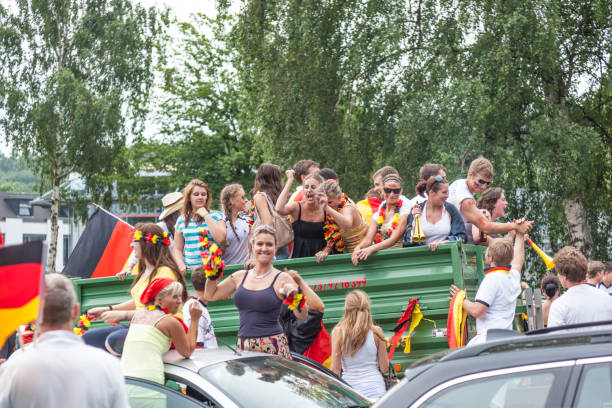 ludzie świętować german football team - fifa world championship zdjęcia i obrazy z banku zdjęć