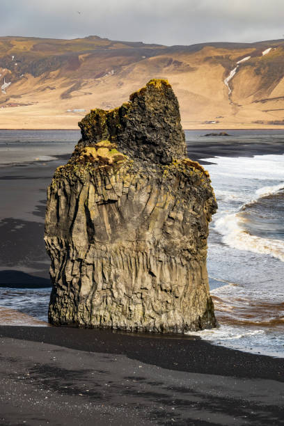 istock The mighty Arnardrangur rock on Reynisfjara beach, Iceland 1445563614