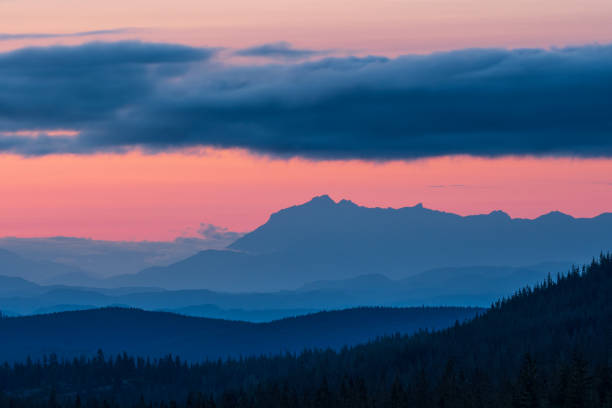 istock Mt. Washington at Dusk 1445612350