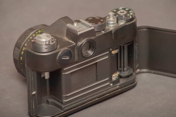 film-kamera, waren beliebte in der vergangenheit - retro revival traditional photography classic equipment stock-fotos und bilder